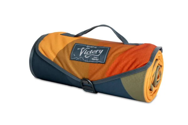 VICTORY_PATIO_MED_ROLLED_1080x.webp